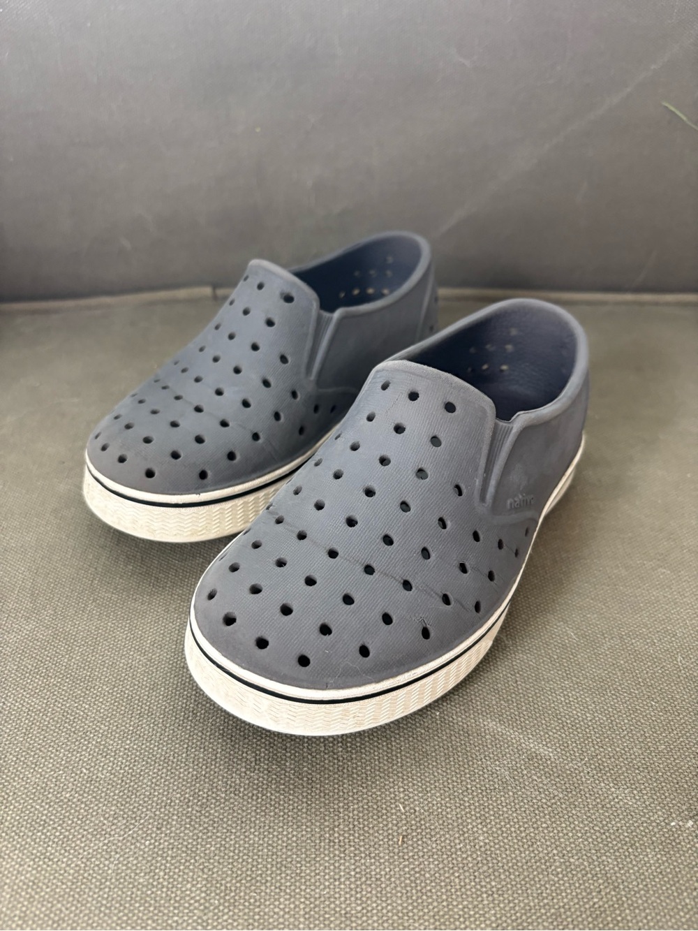 Native Kids Jefferson Slip-On Sneakers - Gray